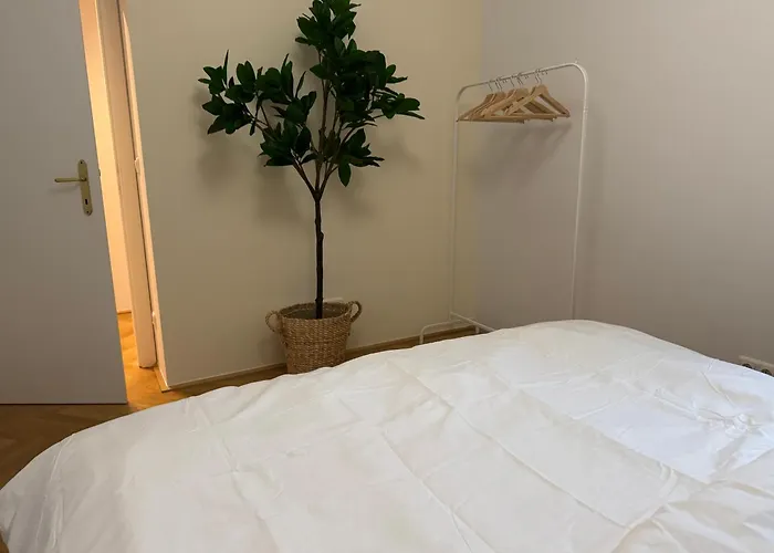 Daire 60qm, 1 Bedroom Schoenbrunn, Central, Balcony