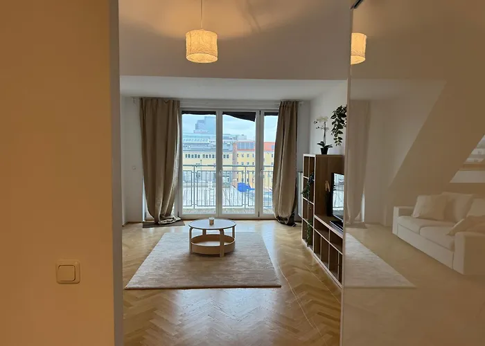 60qm, 1 Bedroom Schoenbrunn, Central, Balcony Daire